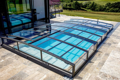 Alukov VIVA Poolüberdachung, einseitige Schiene, Anthrazit Alu - Pool & Teich